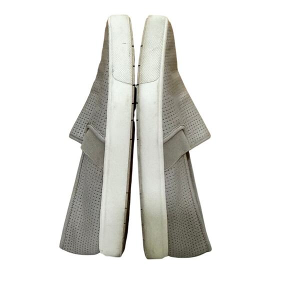 Vince Blair Perforated Leather Slip-On Sneakers Gray Women’s Size 8 (EU 38) - Picture 5 of 9